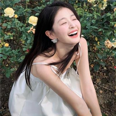 春花娇美可人儿