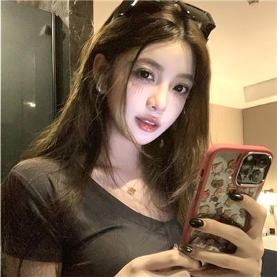 玉米上的麻雀