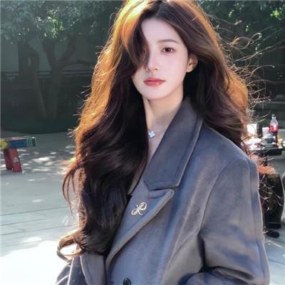 敦君与女朋友